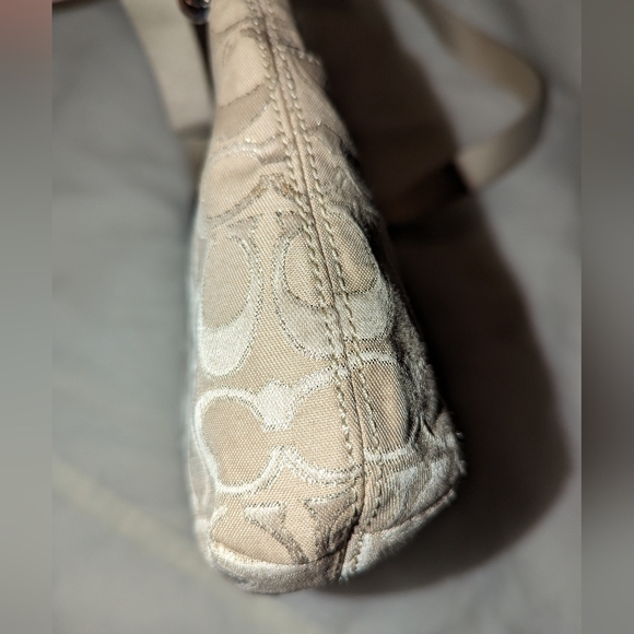 Coach Metallic Signature Swingpack Messenger Handbag - Picture 8 of 13